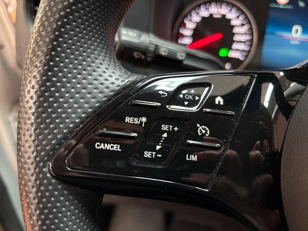 Mercedes-Benz Vito 2024