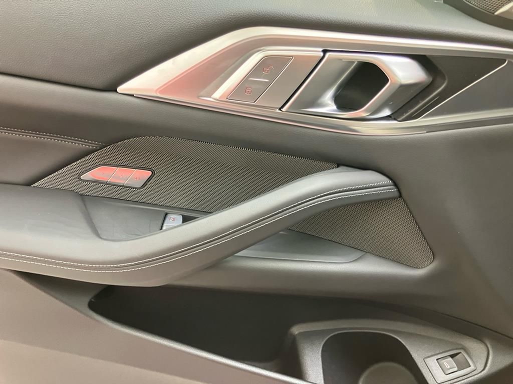 BMW M4 2025