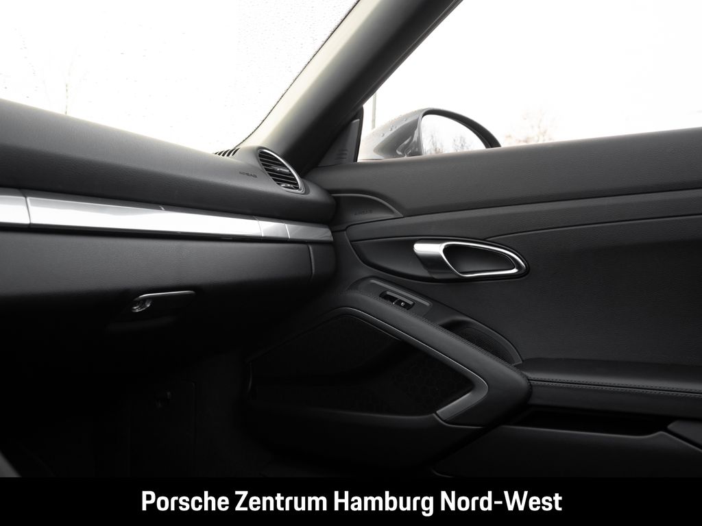 Porsche Boxster 2024