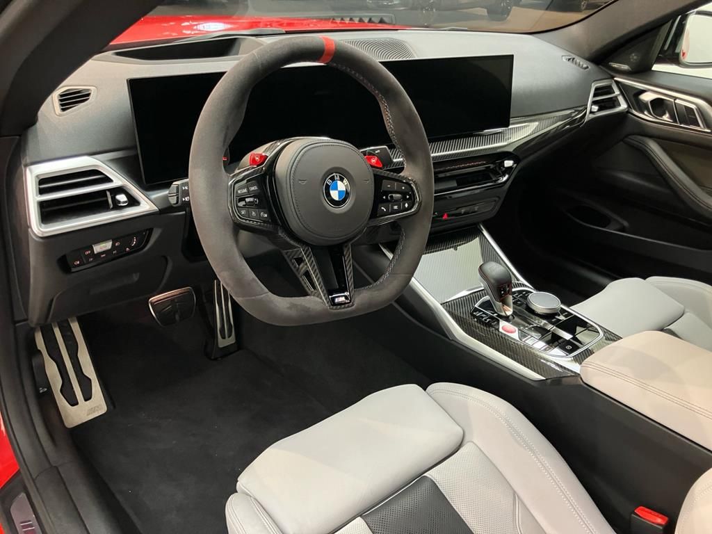 BMW M4 2025
