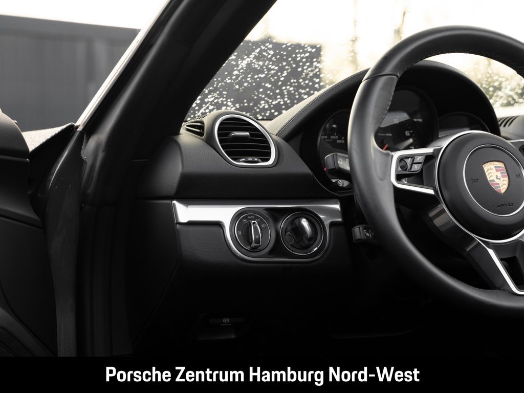 Porsche Boxster 2024