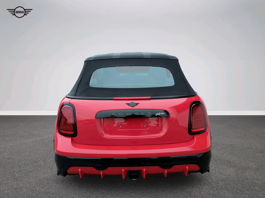 MINI John Cooper Works Cabrio 2024