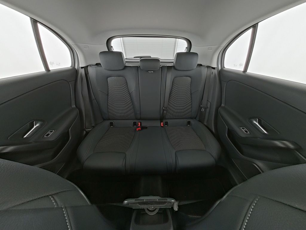 Mercedes-Benz A 250 2023