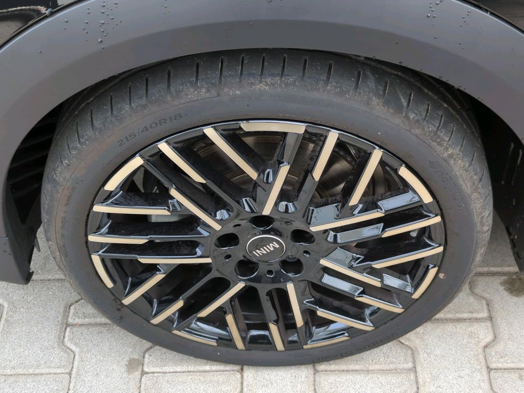 MINI Cooper Cabrio 2024