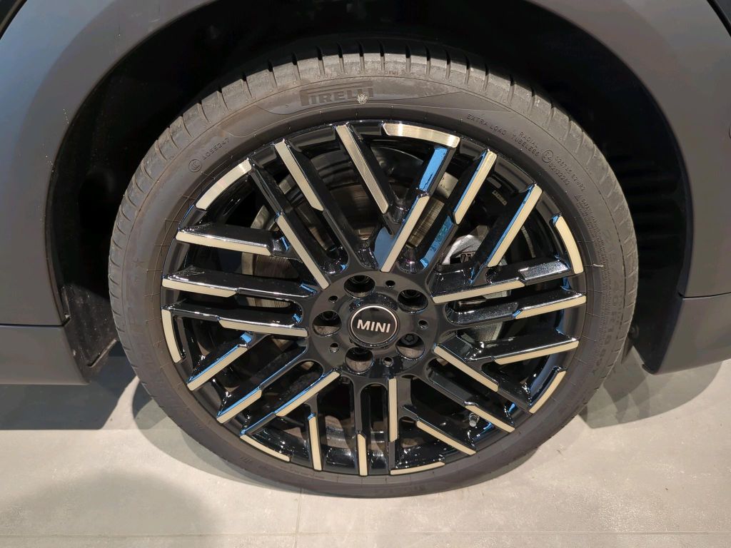 MINI Cooper Cabrio 2024