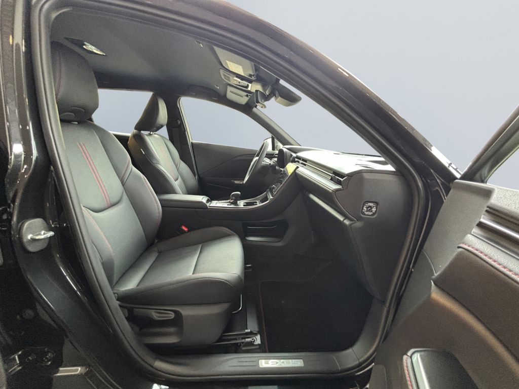 Lexus LBX
