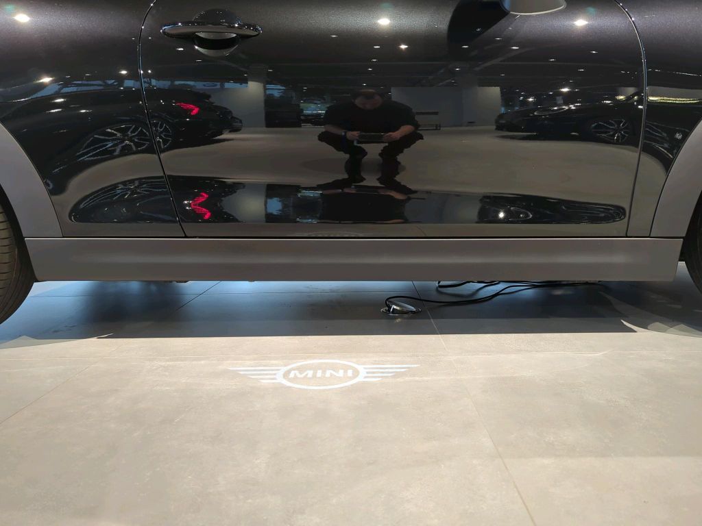 MINI Cooper Cabrio 2024