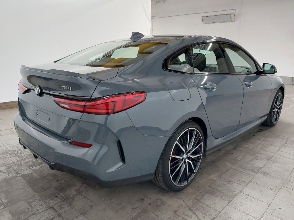 BMW 218 2024