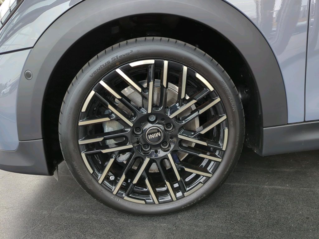 MINI Cooper S Cabrio 2024