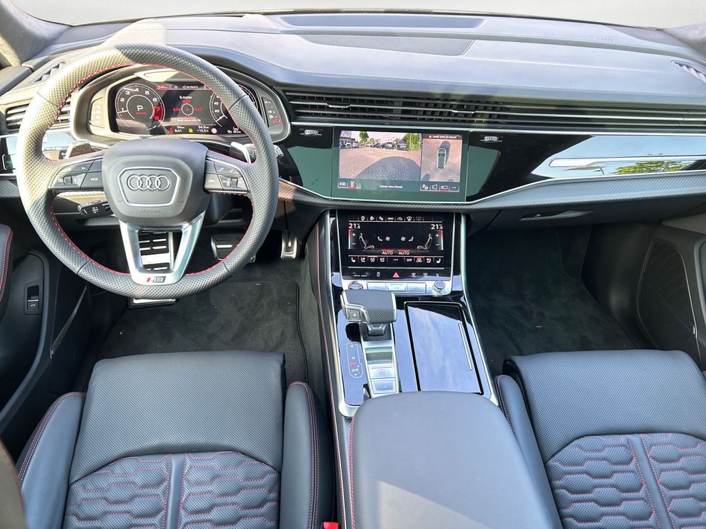 Audi RSQ8 2025