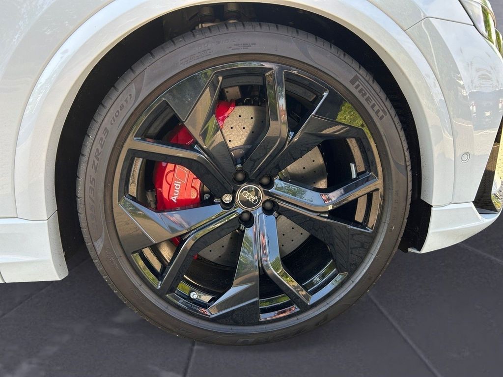 Audi RSQ8 2025