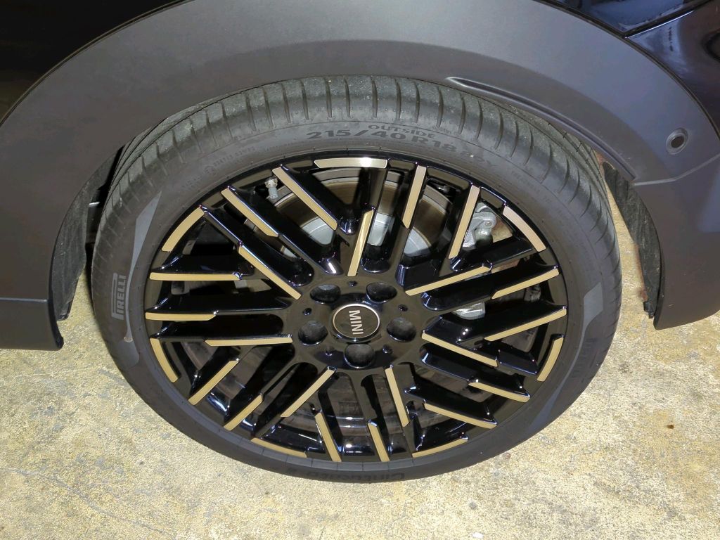 MINI Cooper Cabrio 2024