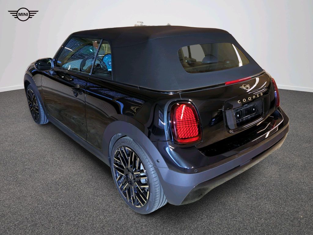 MINI Cooper Cabrio 2024
