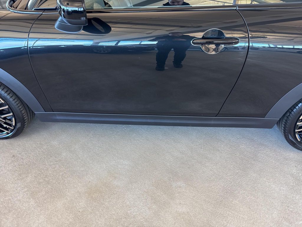 MINI Cooper Cabrio 2024