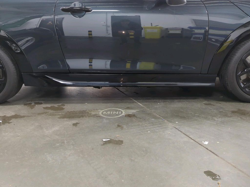 MINI John Cooper Works Cabrio 2024