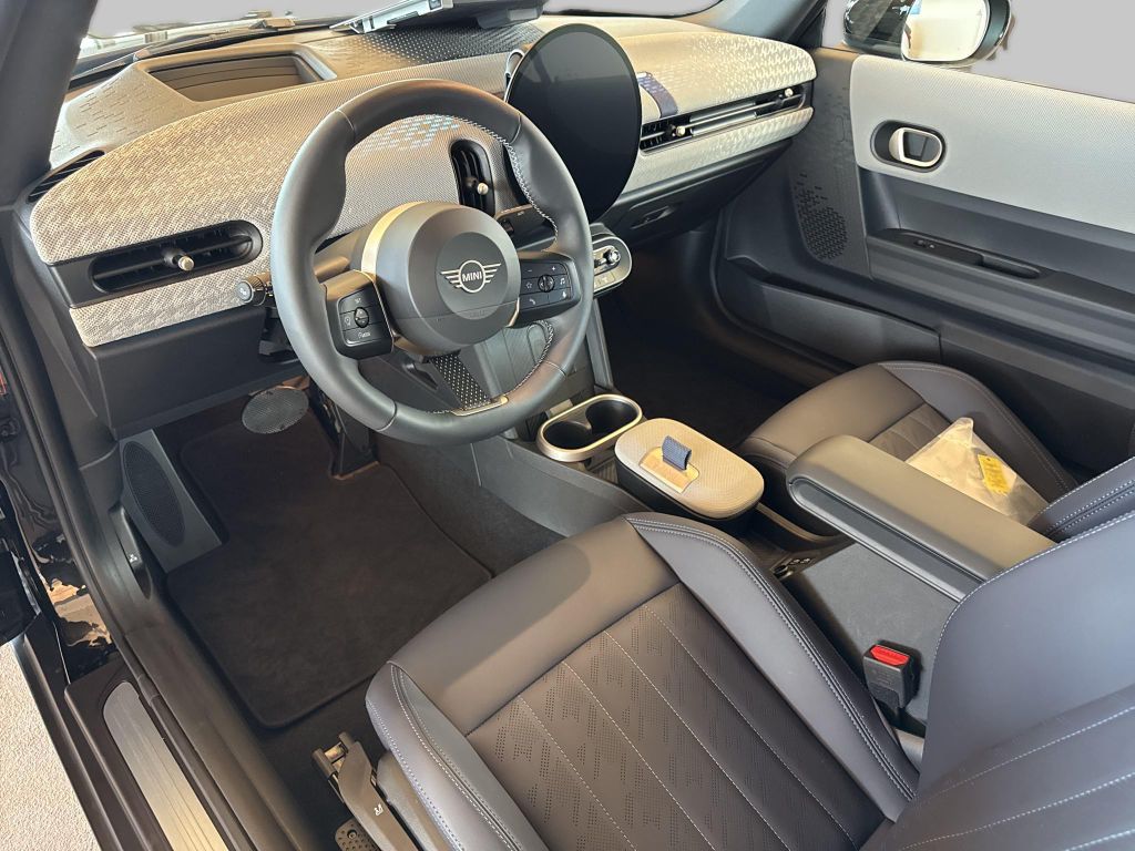 MINI Cooper Cabrio 2024