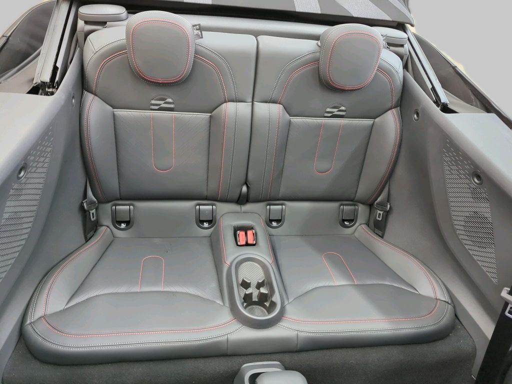 MINI John Cooper Works Cabrio 2025