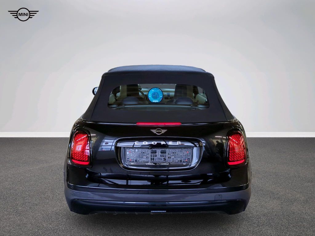 MINI Cooper Cabrio 2024