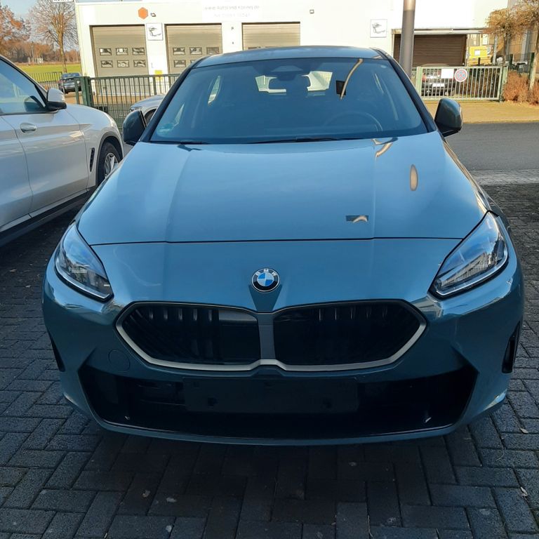 BMW 120 2024