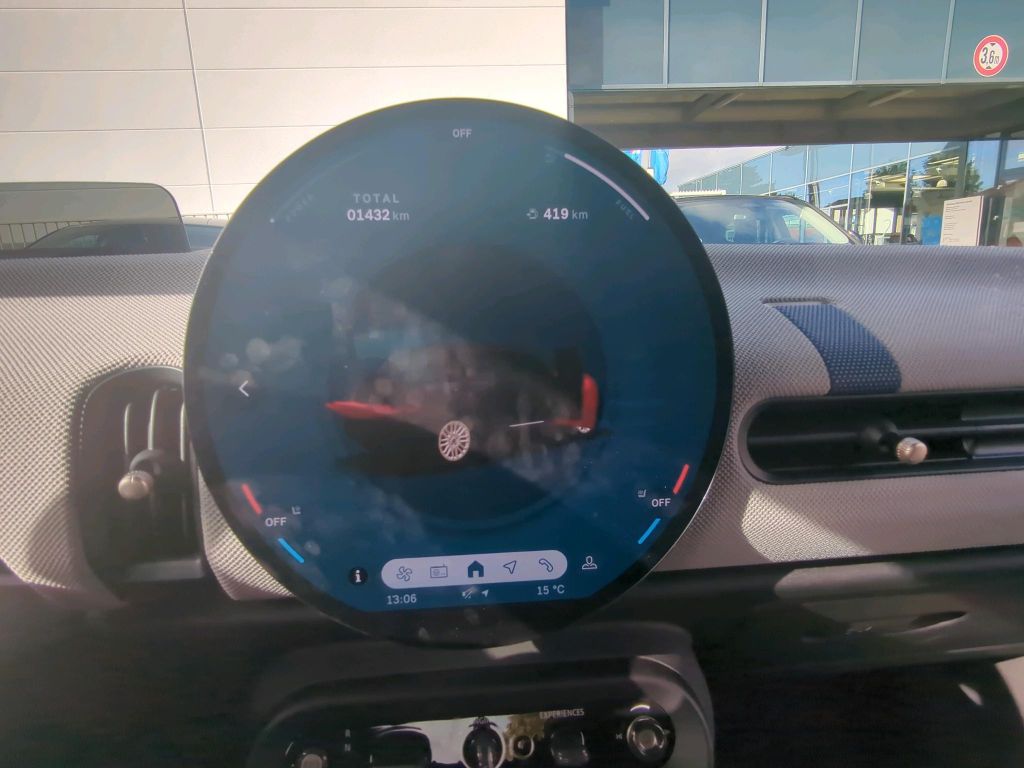 MINI Cooper Cabrio 2024