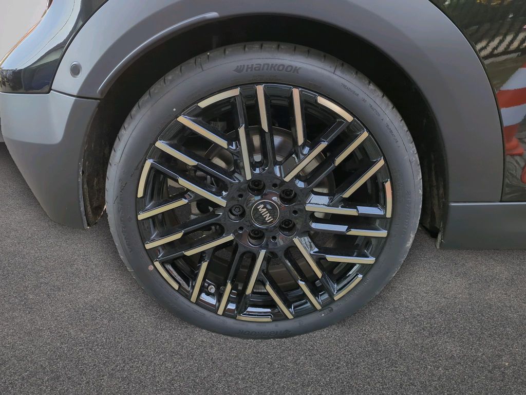 MINI Cooper Cabrio 2024