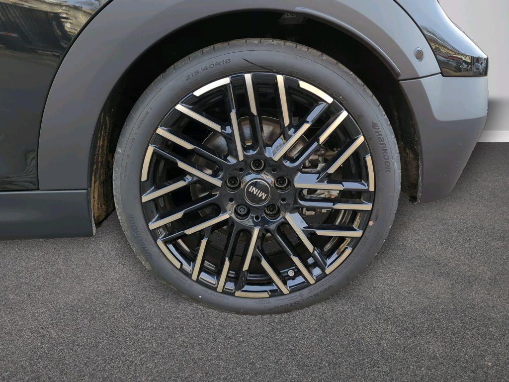 MINI Cooper Cabrio 2024