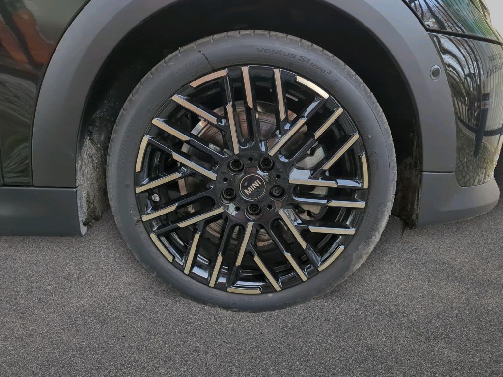 MINI Cooper Cabrio 2024