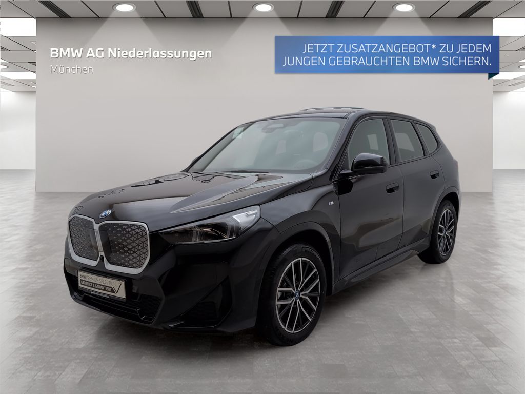 BMW iX1 2025