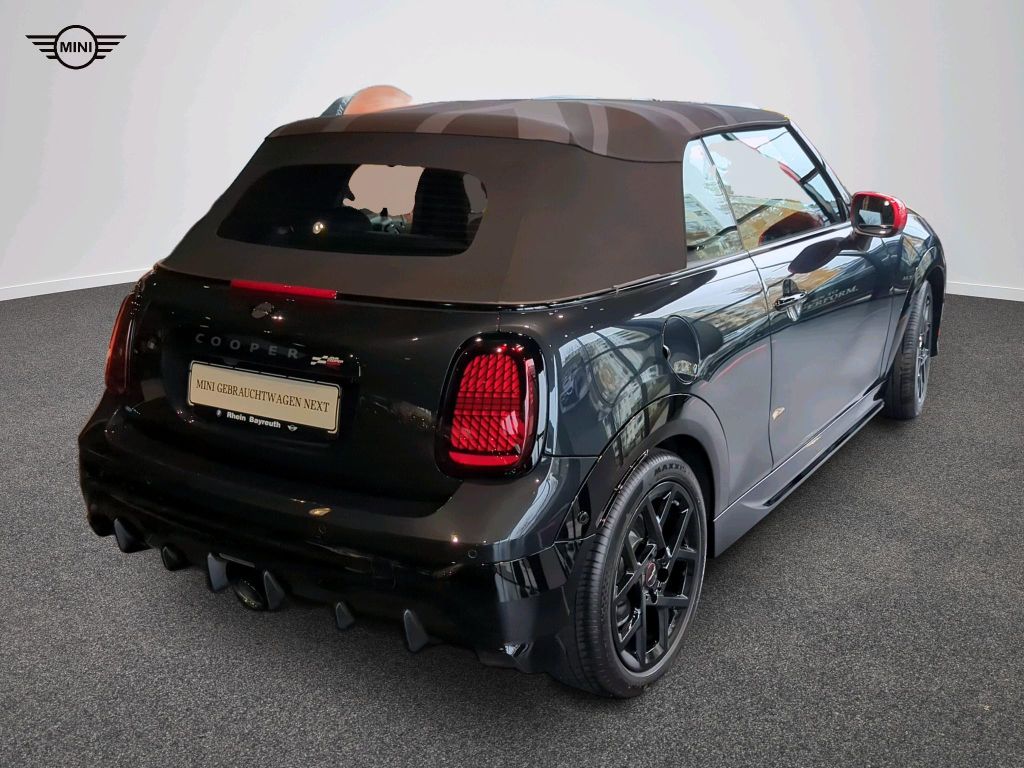 MINI John Cooper Works Cabrio 2024