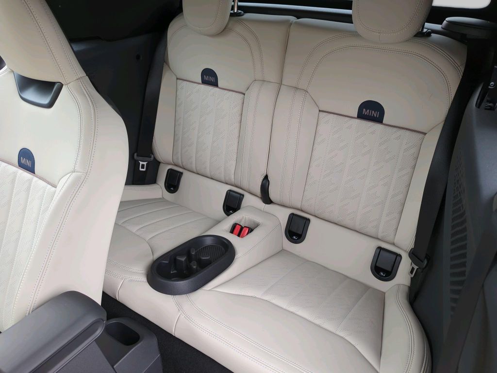 MINI Cooper S Cabrio 2024