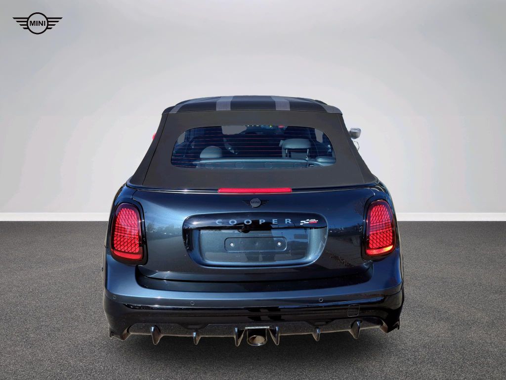 MINI John Cooper Works Cabrio 2024