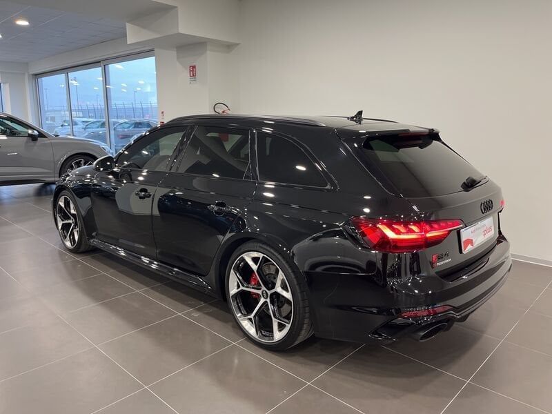 Audi A4 2024