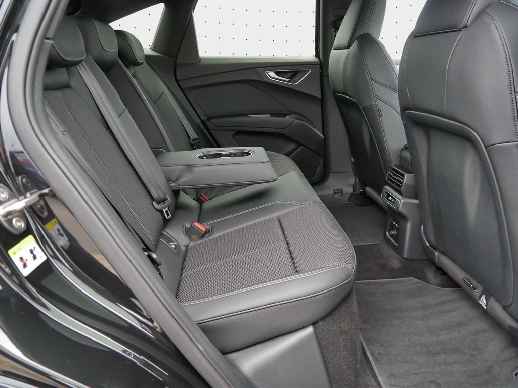 Audi Q4 e-tron 2025