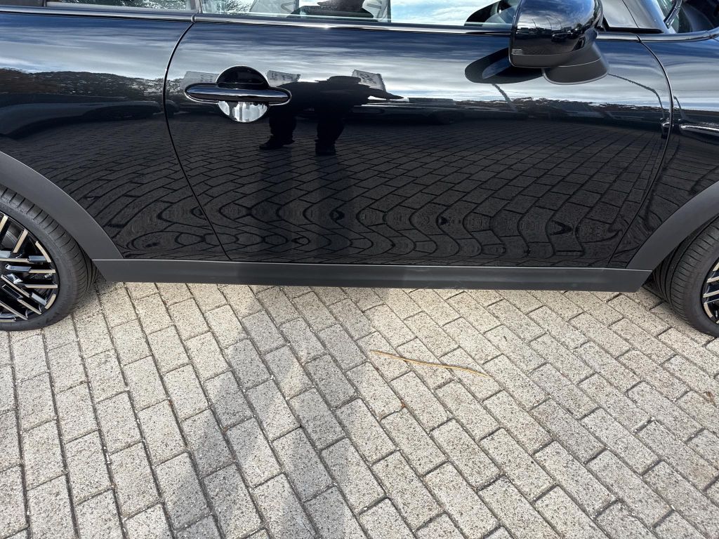 MINI Cooper Cabrio 2024