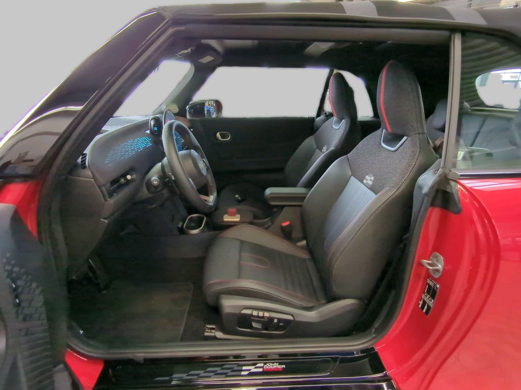 MINI John Cooper Works Cabrio 2024