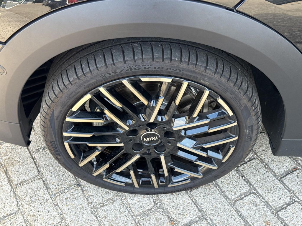 MINI Cooper Cabrio 2024