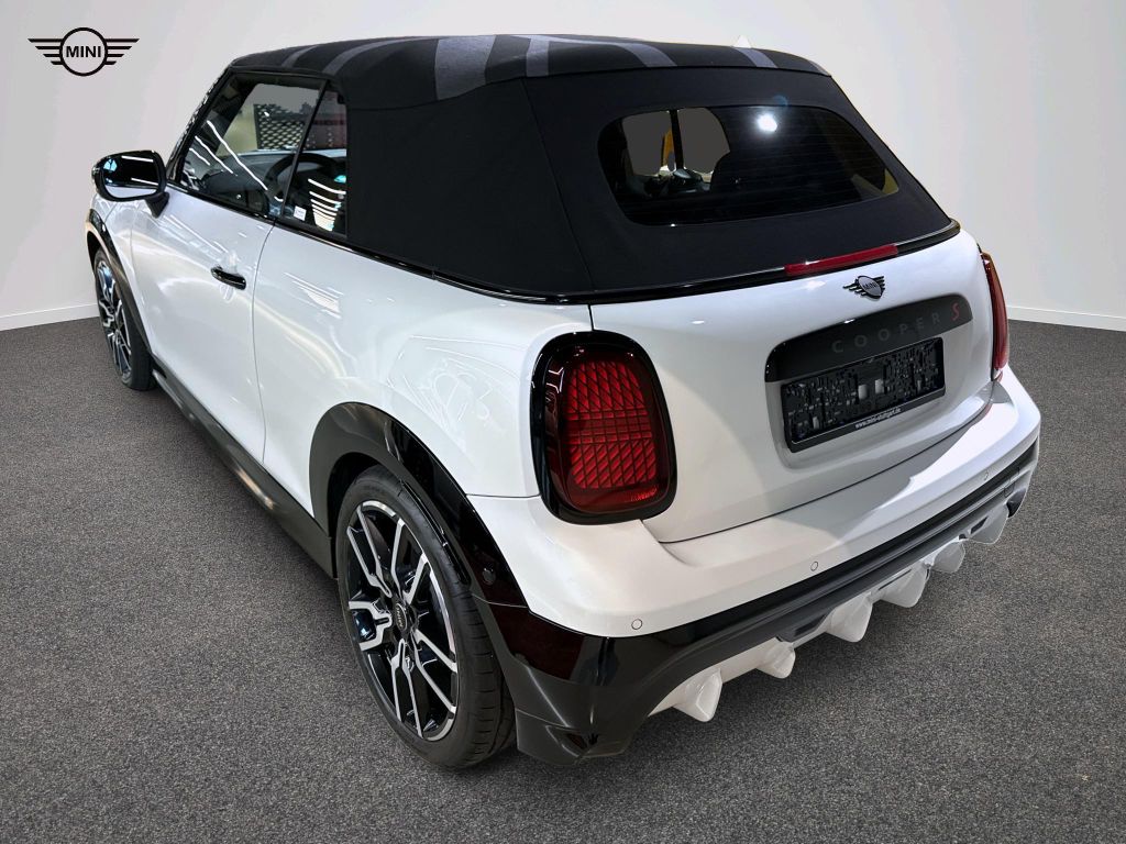 MINI Cooper S Cabrio 2024