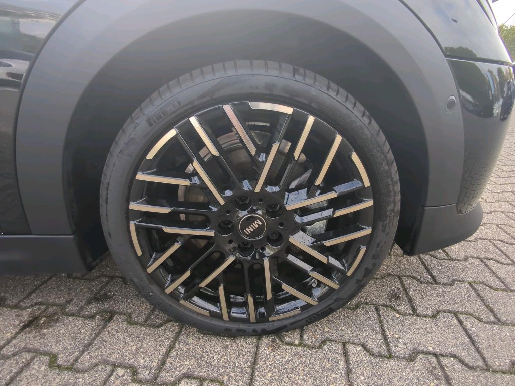 MINI Cooper Cabrio 2024