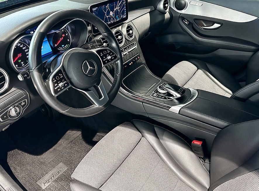 Mercedes-Benz C 300 2021