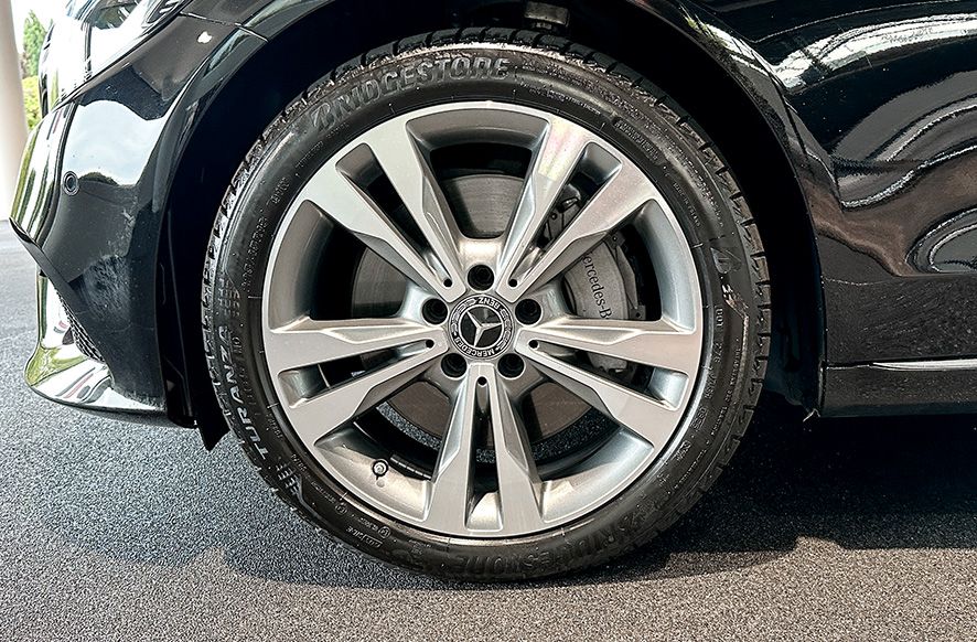 Mercedes-Benz C 300 2021