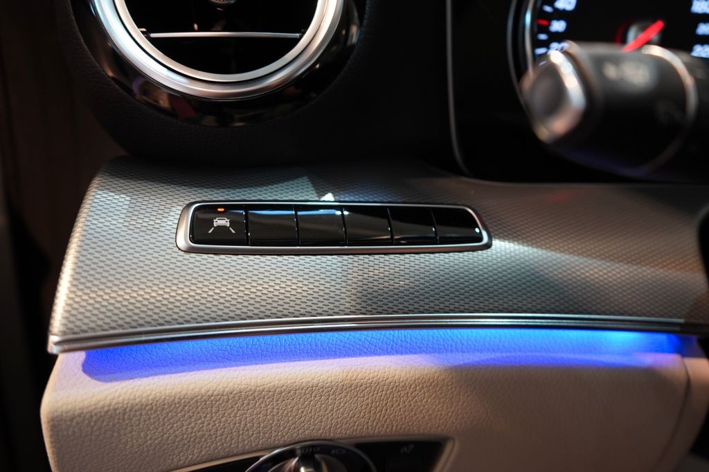 Mercedes-Benz E 220 2020