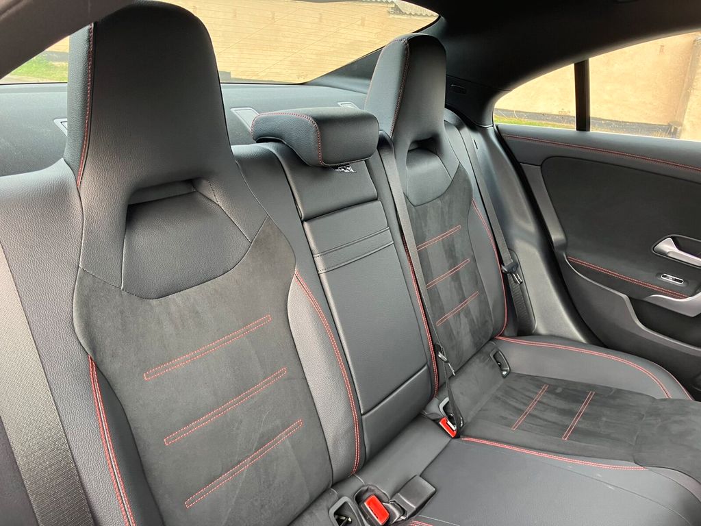 Mercedes-Benz CLA 180 2024