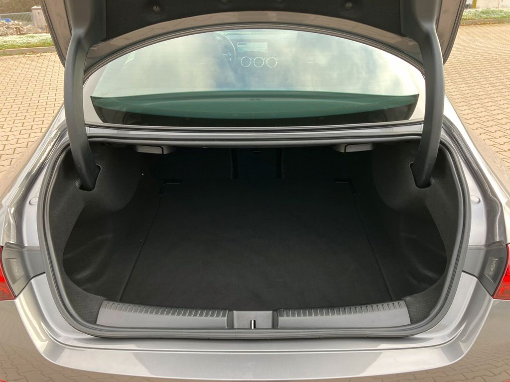 Mercedes-Benz CLA 180 2024