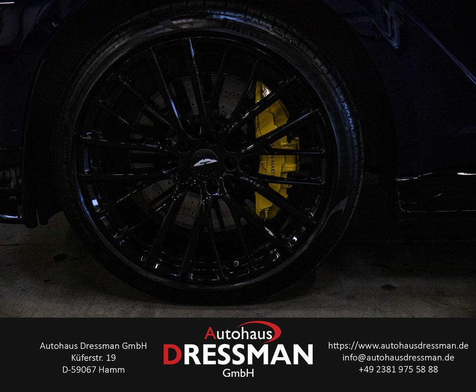 Aston Martin DBX 2022