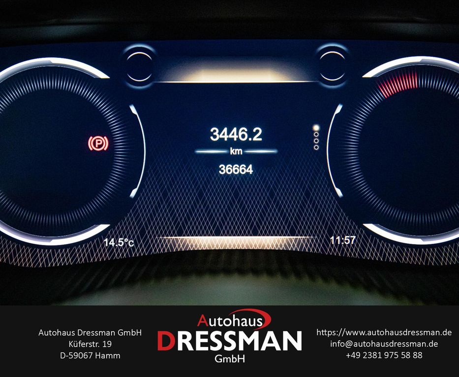 Aston Martin DBX 2022