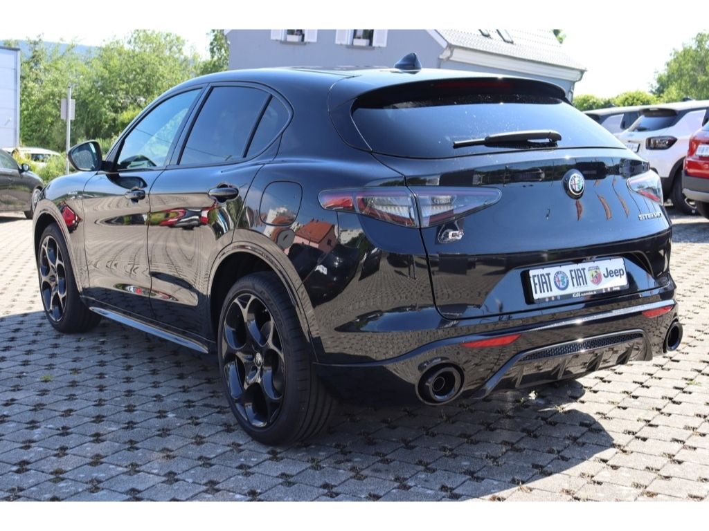 Alfa Romeo Stelvio 2025