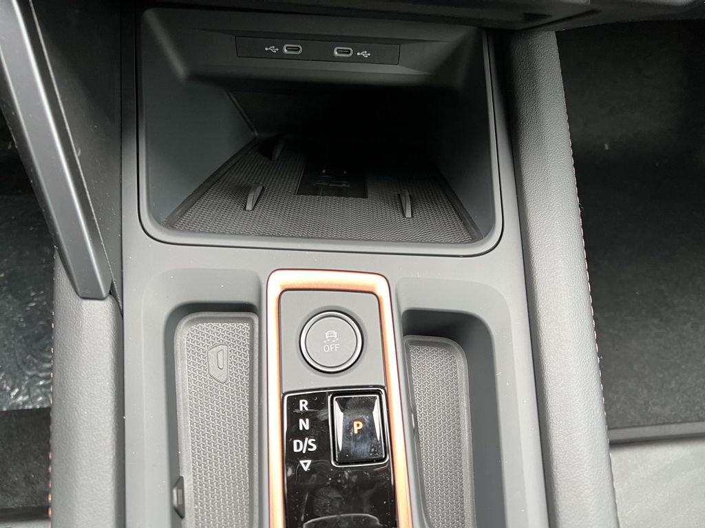 Cupra Leon 2025