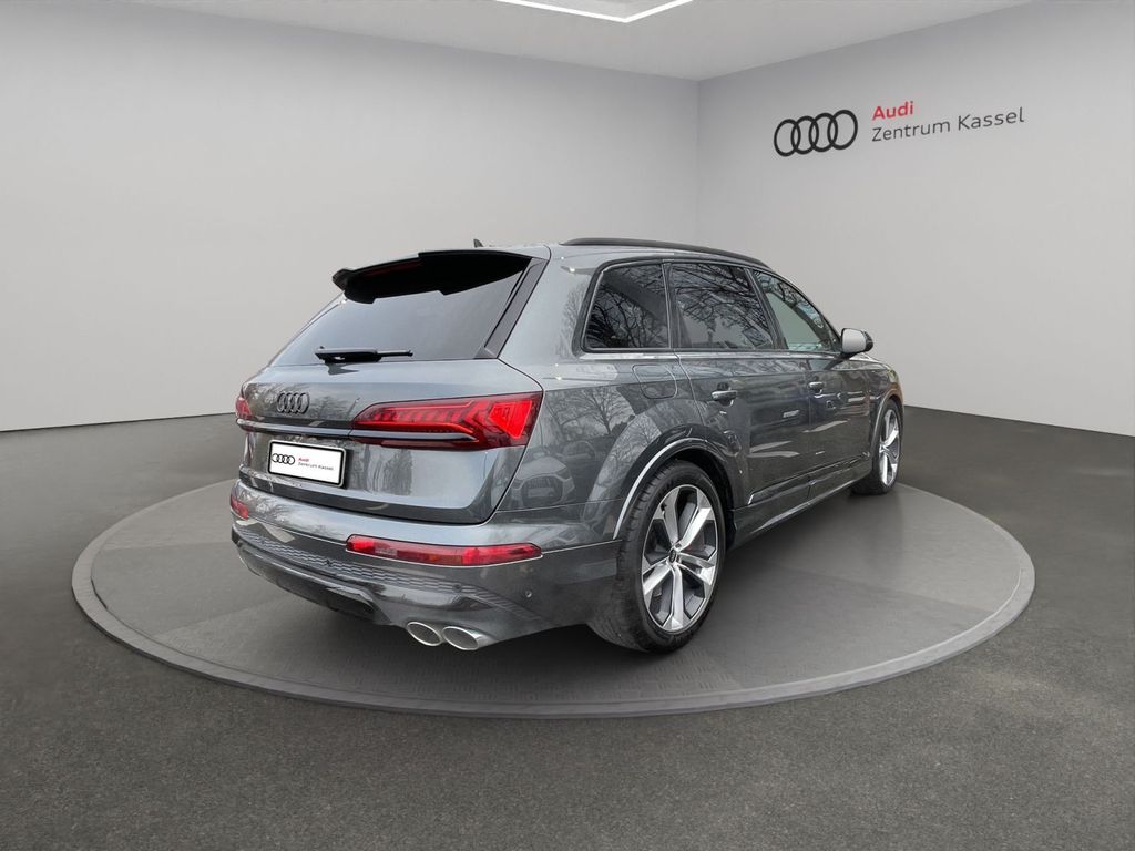 Audi SQ7 2022