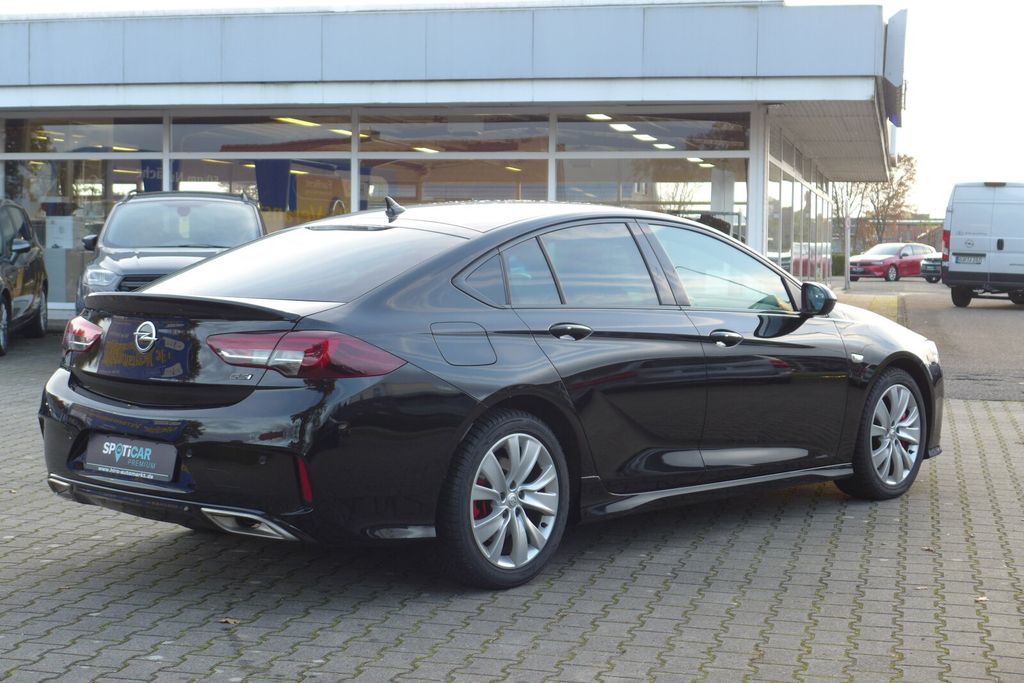 Opel Insignia 2022