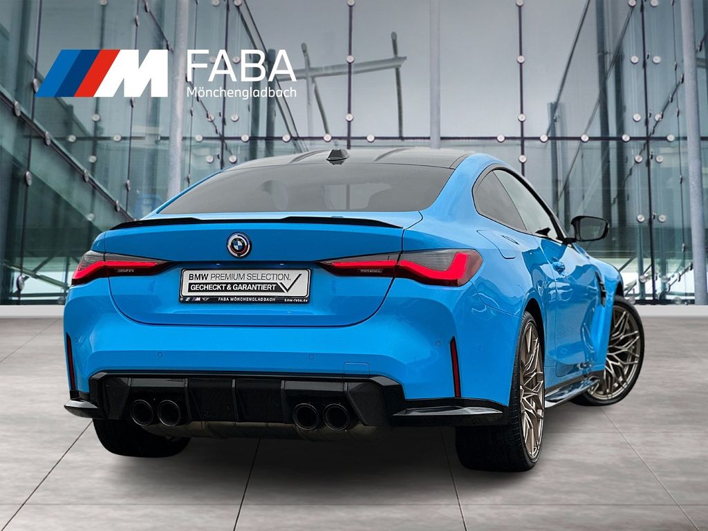 BMW M4 2023